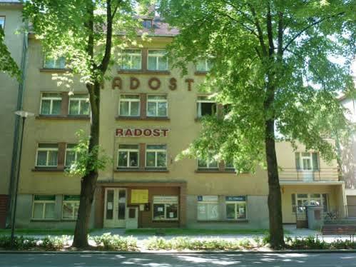 Penzion Radost Hotell Poděbrady Eksteriør bilde